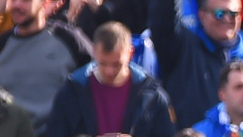 Stole Dimitrievski del Rayo Vallecano se ve abatido después de que Enes Unal (no en la foto) del Getafe CF anota el primer gol del equipo durante el partido de LaLiga Santander ante el Rayo Vallecano.