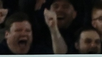 Courtois regaló el segundo gol del Liverpool.