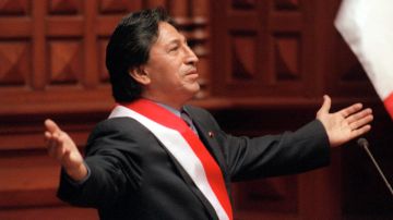 Alejandro Toledo Sworn In As Peruvian President