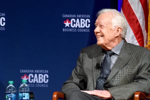 Joe Biden envió mensaje de aliento a Jimmy Carter y aseguró rezar por él