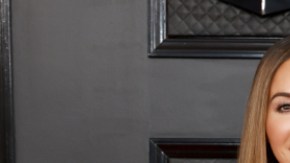 Chiquis Rivera, Harry Styles y Bebe Raxha en los Grammy 2023.