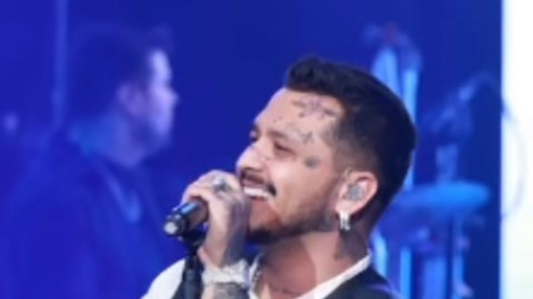 Alejandro Sanz invitó a Christian Nodal a cantar en su concierto de Guadalajara