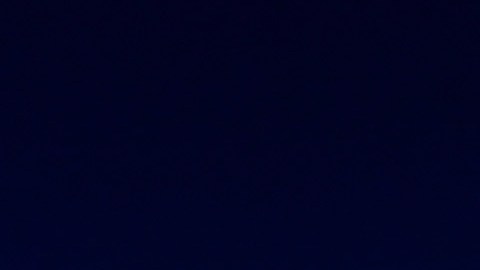 Hombre con parálisis impone en Florida récord mundial de media maratón en muletas