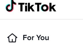 Una mujer exigió a un latino cambiar de canal la TV, porque estaba en español.