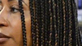 La modelo Emily Ratajkowski y el cpmediante Eric Andre