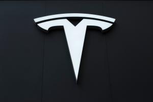 Tesla, de Elon Musk, corre a empleados que querían sindicalizarse