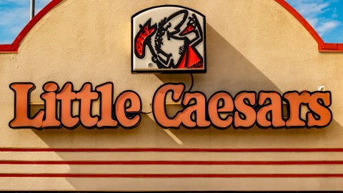 little-caesars-trabajador-camiseta-uniforme