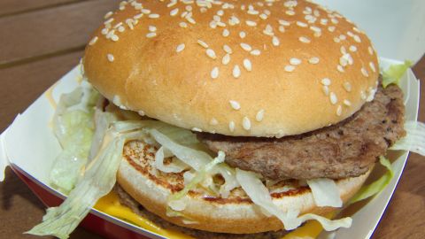 mcdonalds-carne-cruda