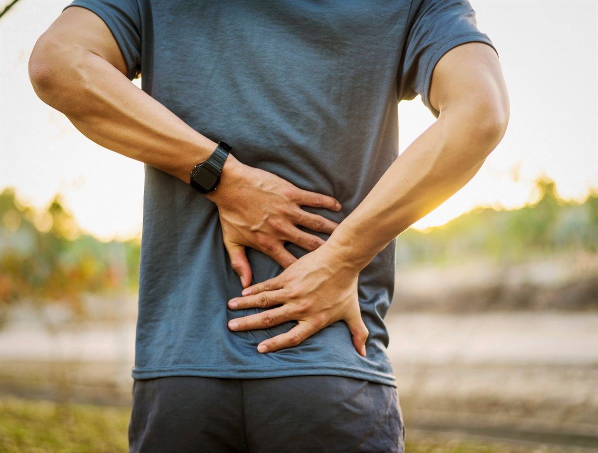 Casi todos padecemos de dolor de espalda en algún momento, aunque en la mayoría de los casos no es de gravedad.