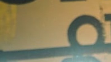 Chiquis se pone los guantes.