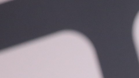 Becky G estrenará una canción con Peso Pluma.