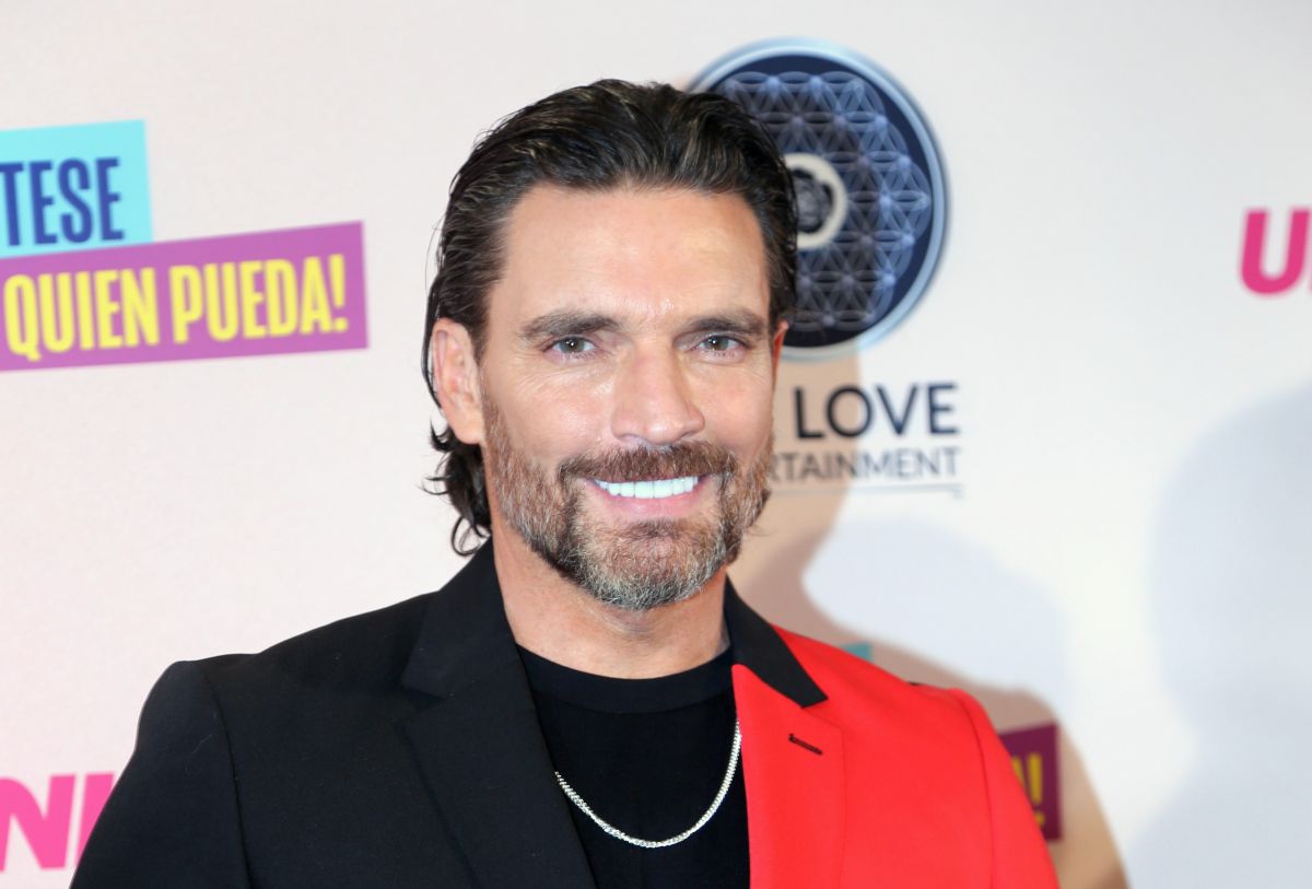 They say that Julián Gil is playing the “victim” because of the situation with Marjorie de Sousa and he defends himself