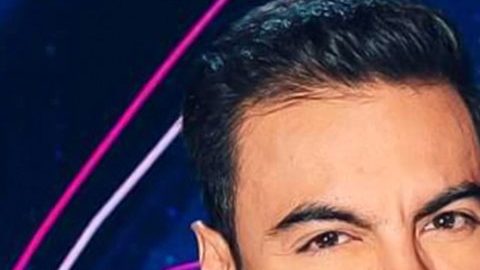 Carlos Rivera en el sexto programa de la nueva temporada de "¿Quién Es La Máscara?", que estrenó por Las Estrellas en México y próximamente por Univision para Estados Unidos/México, 20 de noviembre 2022.