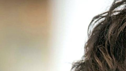 En esta imagen aparece la actriz Rebecca Jones, durante la grabación de una escena de la telenovela "¿Te Acuerdas de Mí?", del año 2021.