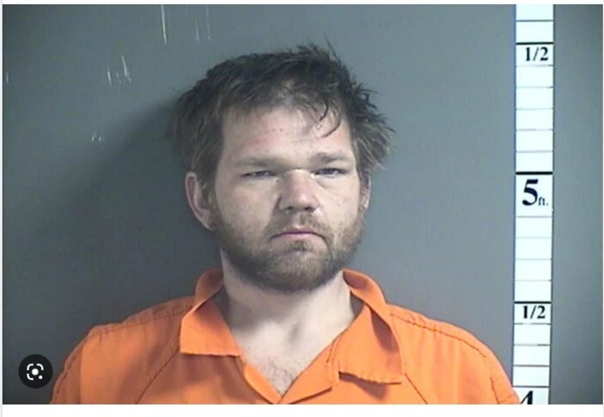 Joven mató a sus padres a puñaladas doble tragedia familiar en Nueva