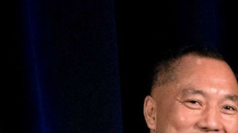 2018: Guo Wengui y  Steve Bannon, ex asesor de Trump.