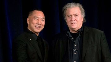 2018: Guo Wengui y  Steve Bannon, ex asesor de Trump.