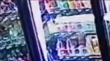 La descripción del sospechoso se ajusta al hombre buscado por dos robos en Brooklyn.