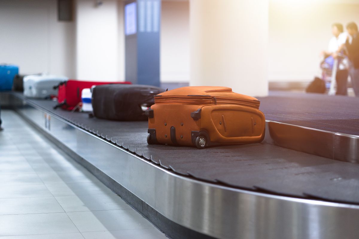 Con estos tips podrías ahorrarte tiempo de espera por las maletas en el aeropuerto.