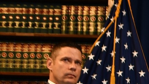 Fiscales de Queens siguen el caso de pandilleros detenidos en el condado.