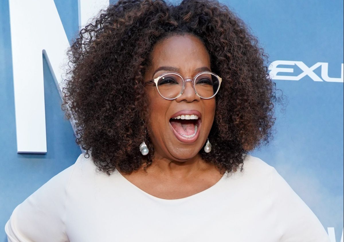 Oprah Winfrey recibió $14.3 millones de dólares.