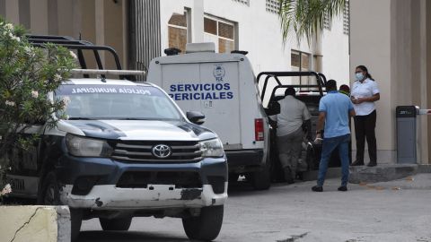 Turista estadounidense recibe impacto de bala en Puerto Morelos, México.