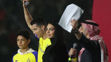 La pareja de Cristiano Ronaldo se está amoldando de manera positiva a la cultura árabe.