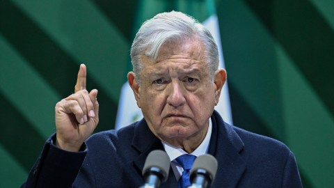 López Obrador ha negado en distintas ocasiones que en México se produzca fentanilo.