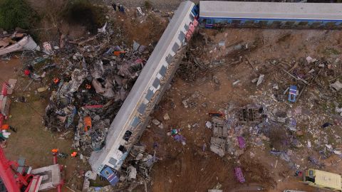 accidente de tren en el valle de Tempi cerca de Larissa, Grecia