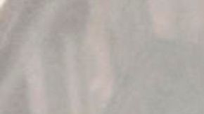 Hombres vestidos de negro y encapuchados generaron destrozos en Nápoles.