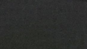 Checo Pérez atiende a los medios luego de obtener la Pole Position en Arabia Saudita.