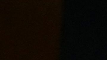 Kim Kardashian sostuvo una camiseta del jugador parisino Neymar Jr.