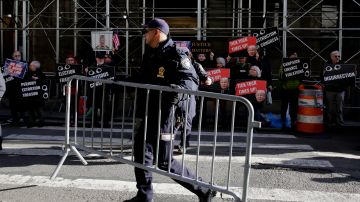 Fuentes policiales señalaron que las amenazas apuntan principalmente a la policía, los jueces y los funcionarios gubernamentales de Nueva York.