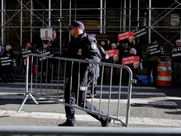 Fuentes policiales señalaron que las amenazas apuntan principalmente a la policía, los jueces y los funcionarios gubernamentales de Nueva York.