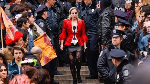 Lady Gaga caracterizada en su papel de Harley Quinn