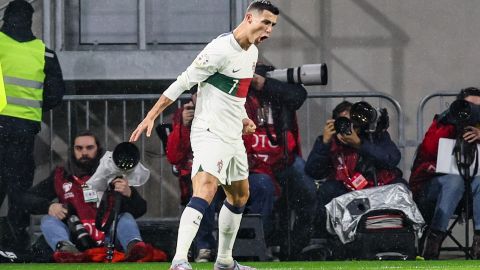 Cristiano Ronaldo celebra con su icónico 'SIIIUUU' el segundo gol.