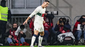 Cristiano Ronaldo celebra con su icónico 'SIIIUUU' el segundo gol.