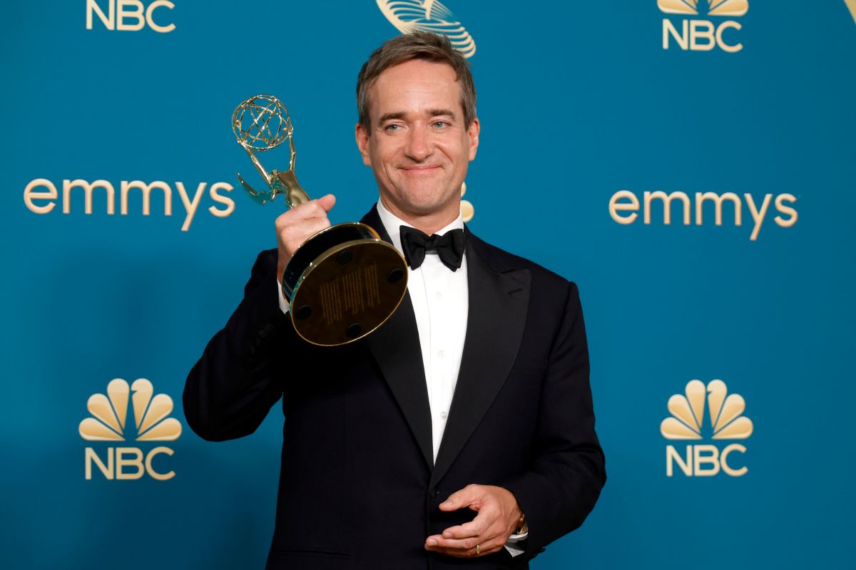 Matthew Macfadyen en los premios Emmy 2022.