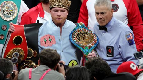 El pugilista decidió cumplirle el sueño a un pequeño niño de 13 años que aspira a ser pugilista profesional.