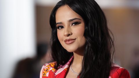 Becky G hizo su primera aparición tras confirmarse la infideldiad de su prometido.