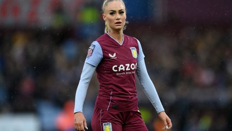 Alisha Lehmann jugadora del Aston Villa.