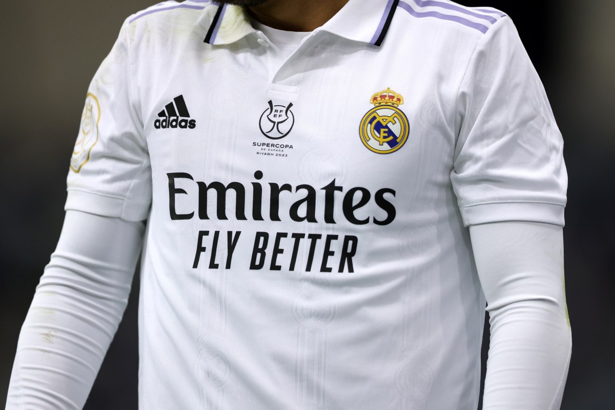 camiseta real madrid oro