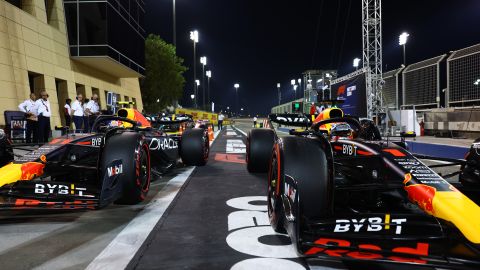 Checo Pérez y Max Verstappen consiguieron los mejores tiempos en la clasificación.