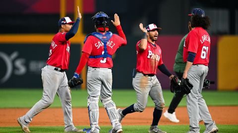 Panamá celebrando la victoria ante Taiwán.