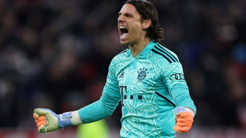 Yann Sommer celebra tras la victoria ante PSG.