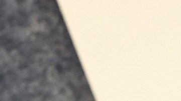 El prometido de la cantante Becky acepta haber tenido un comportamiento inadecuado hacia ella.