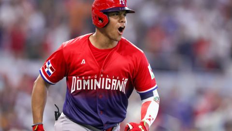 Juan Soto luego de conectar jonrón ante Nicaragua en el Clásico Mundial.