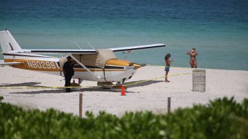 Small Aircraft Makes Emergency Landing On Miami Beach