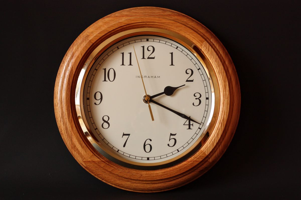 Siempre surge la duda de cuándo hay que adelantar una hora el reloj con el horario de verano.