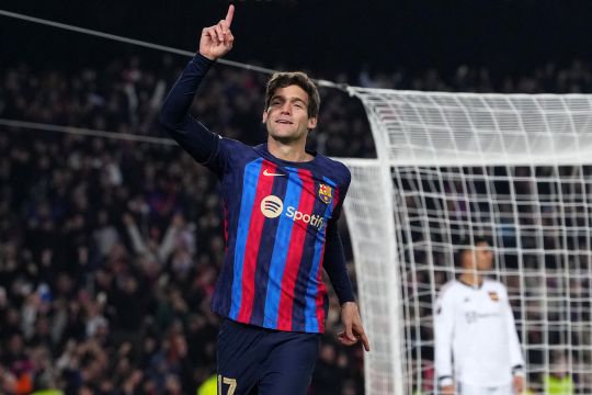 Más problemas para el Barcelona: Dos clubes le denuncian por irregularidades en el fichaje de Marcos Alonso